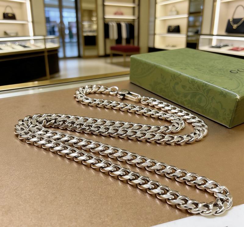 Gucci Necklace  02yxs17